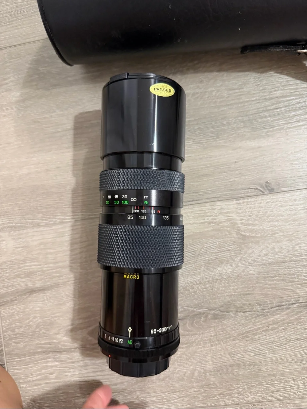 Soligor 85-300mm C/D f/5 Macro Zoom Lens for Canon FD
